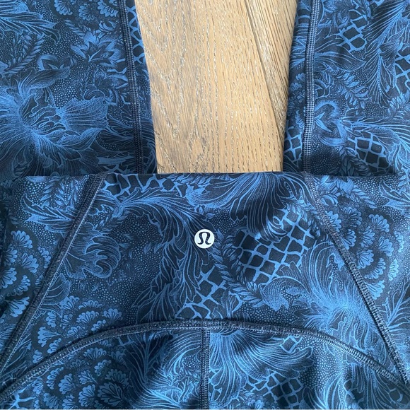 Lululemon Train Times 7/8 Pant *25" - Picture 11 of 16